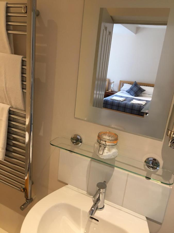 Bed and Breakfast The River Cafe Glasbury Экстерьер фото